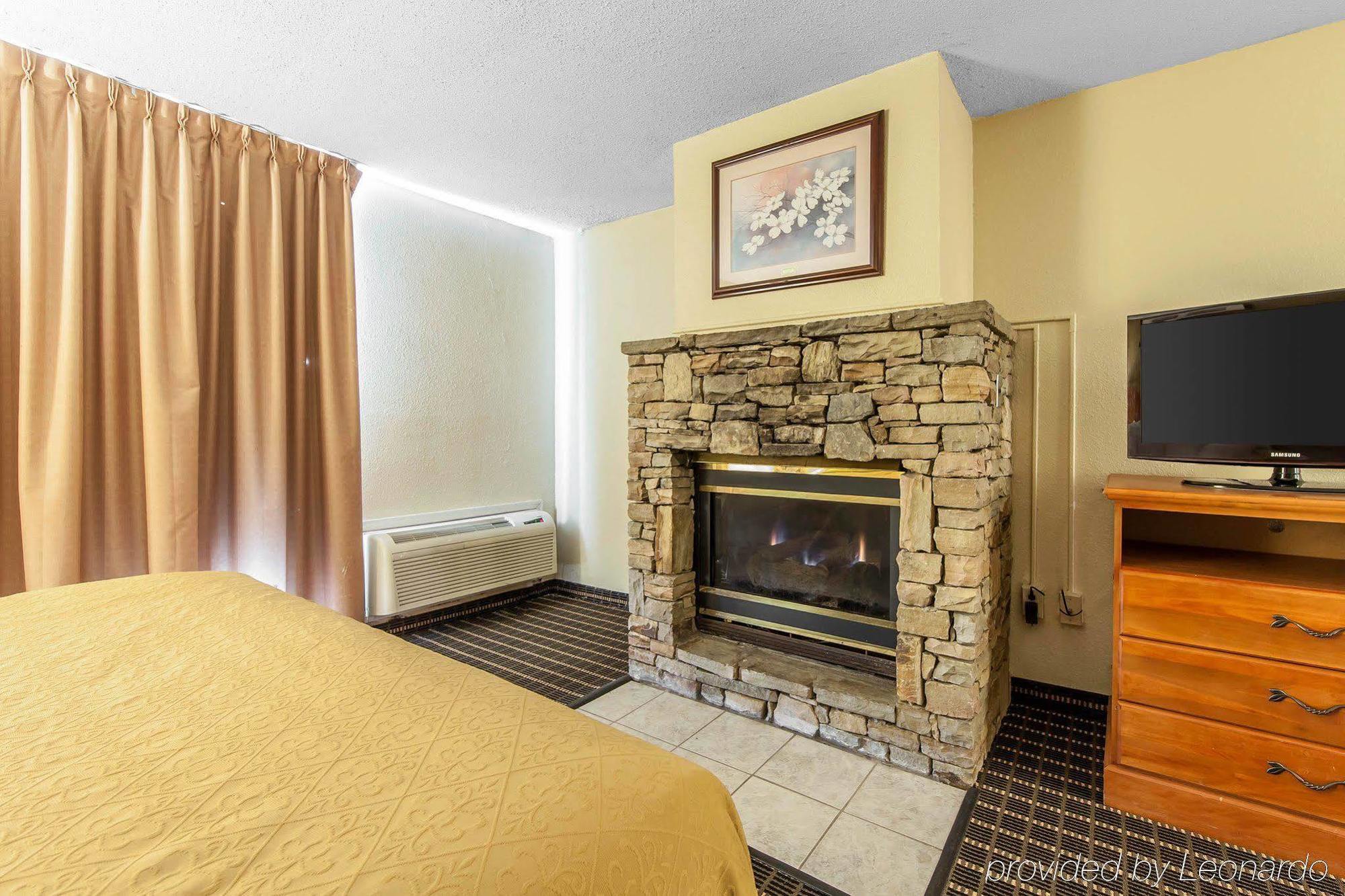 Quality Inn & Suites Sevierville - Pigeon Forge Buitenkant foto